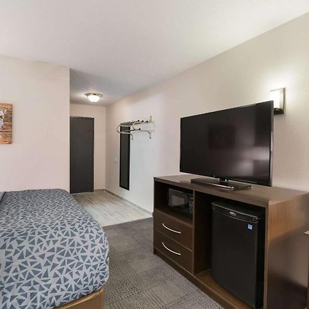 Econo Lodge Williston Εξωτερικό φωτογραφία