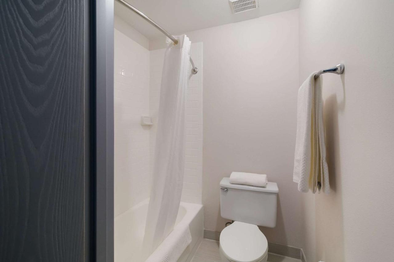 Econo Lodge Williston Εξωτερικό φωτογραφία