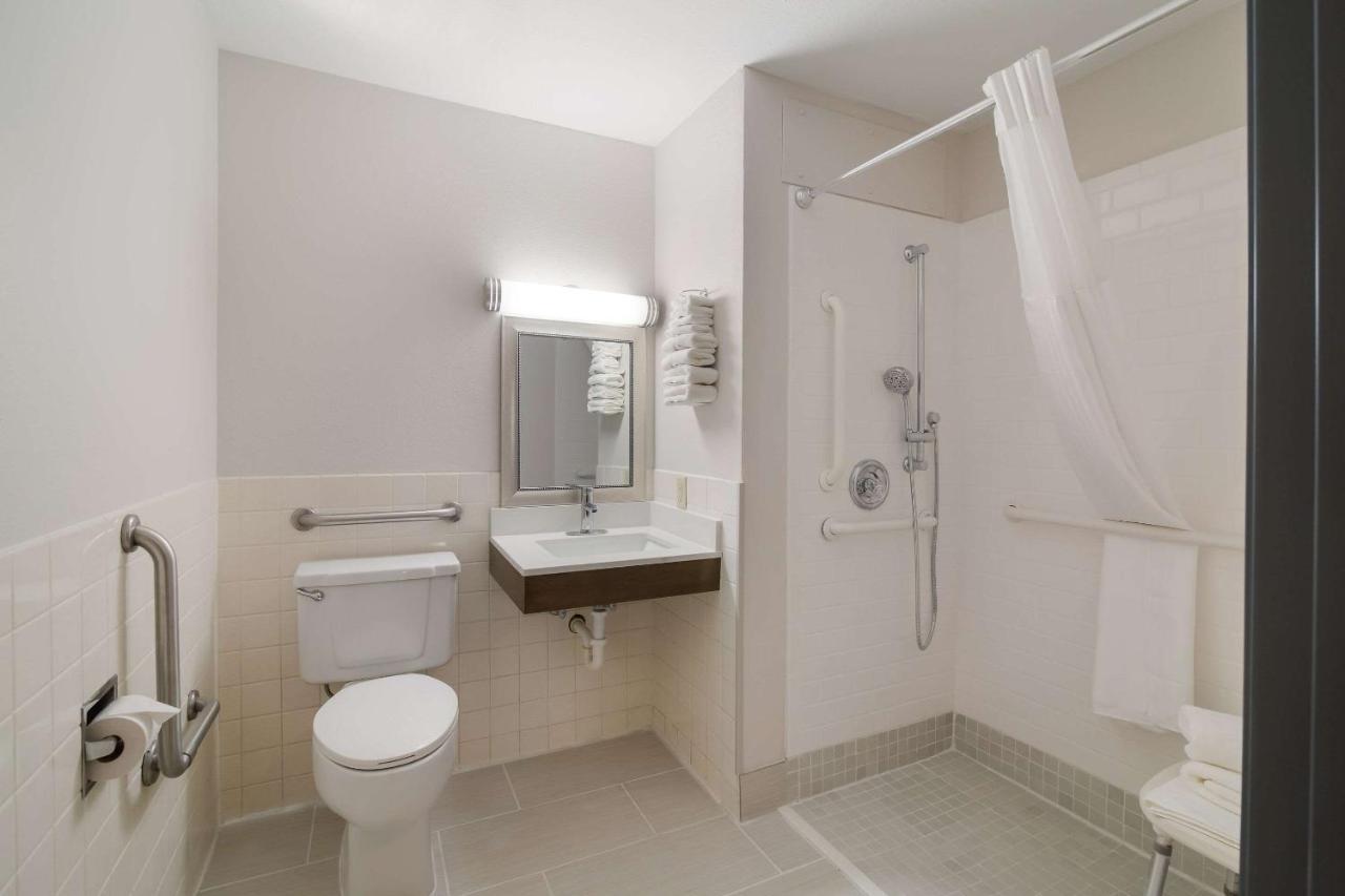 Econo Lodge Williston Εξωτερικό φωτογραφία