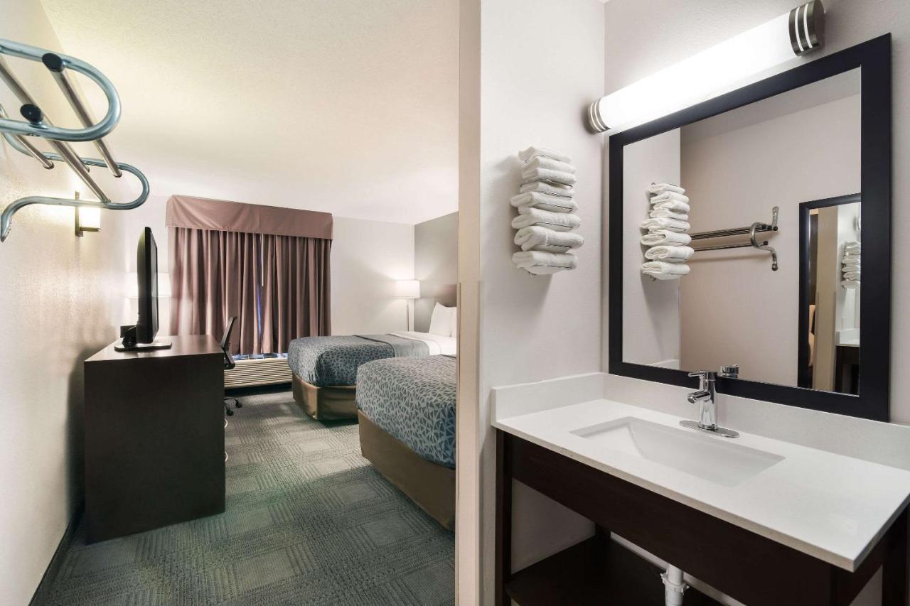 Econo Lodge Williston Εξωτερικό φωτογραφία